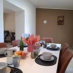 Chez Camil Ла-Рош-ан-Арден