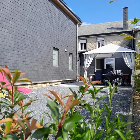 Chez Camil 라로셰안알데네